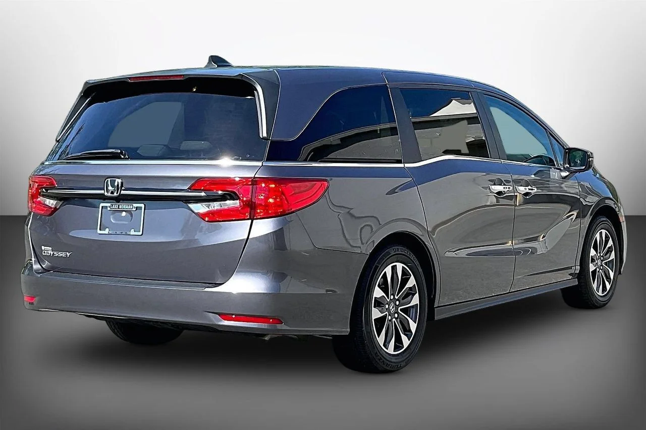Certified Used 2024  Honda EX-L image 8