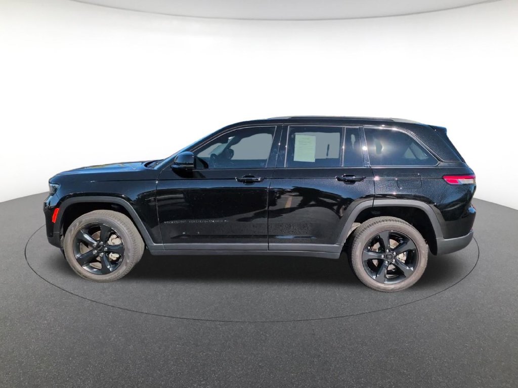 Certified Used 2023 Diamond Black Jeep Limited image 12