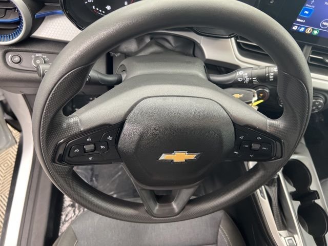 Used 2024 Summit White Chevrolet LS image 21