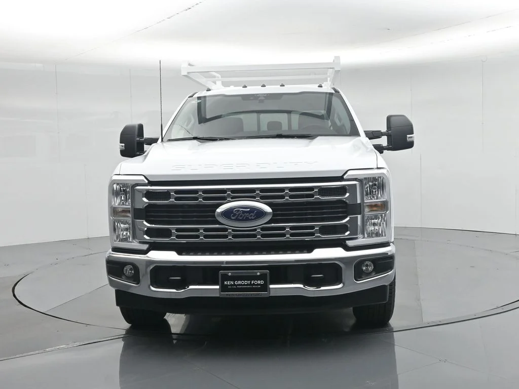 New 2026 Oxford White Ford XL image 60