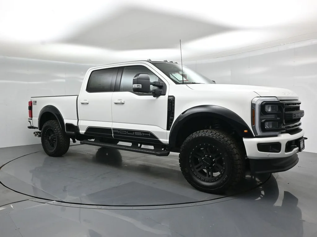 New 2026 Star White Metallic Tri-Coat Ford Lariat image 24