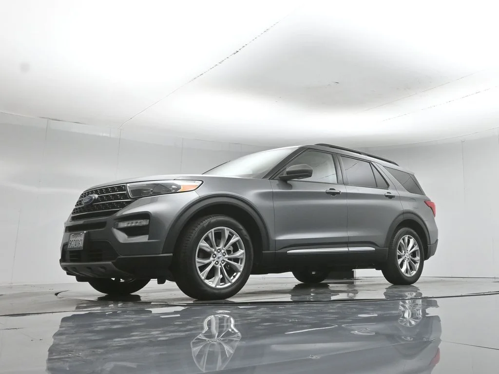 Certified Used 2023 Gray Ford XLT image 50