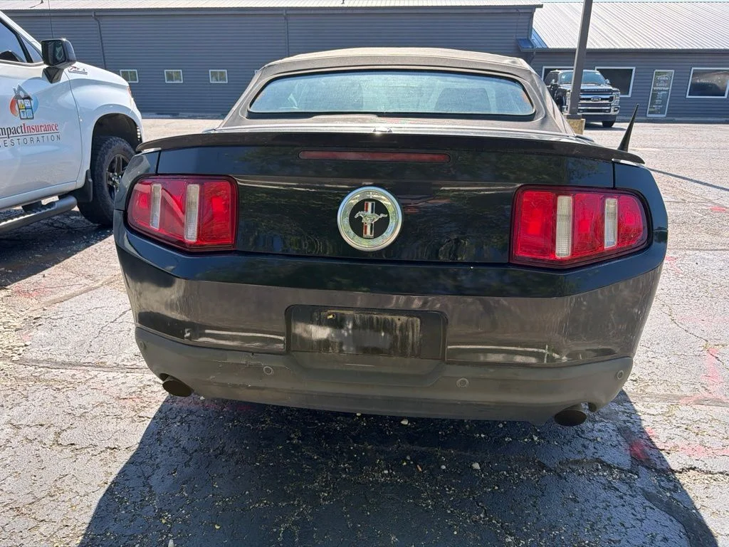 Used 2012 Black Ford V6 Premium image 4