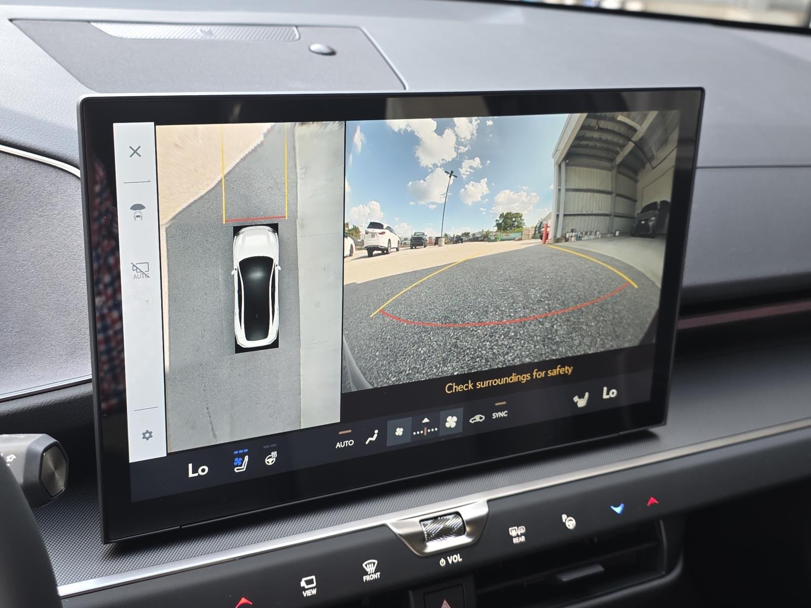 2026 Lexus ES Hybrid 350h Premium+ AWD - Photo 15