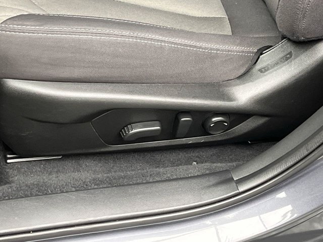 Used 2025 Crystal Black Pearl Subaru Premium image 10
