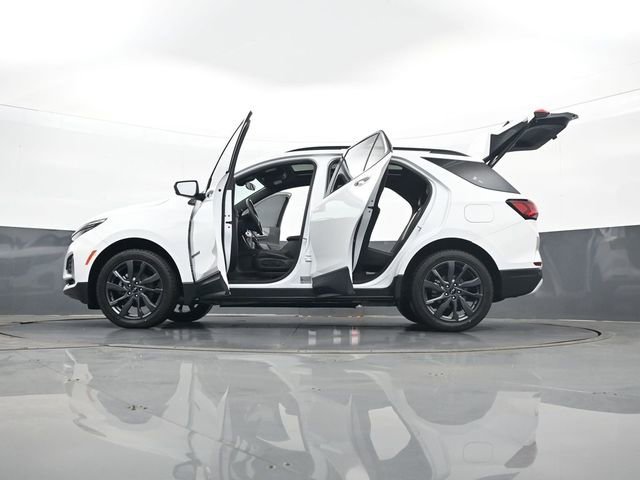 Used 2023 Summit White Chevrolet RS image 34