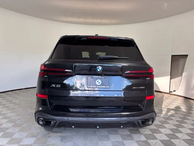 Used 2024 Black Sapphire Metallic BMW xDrive40i image 6