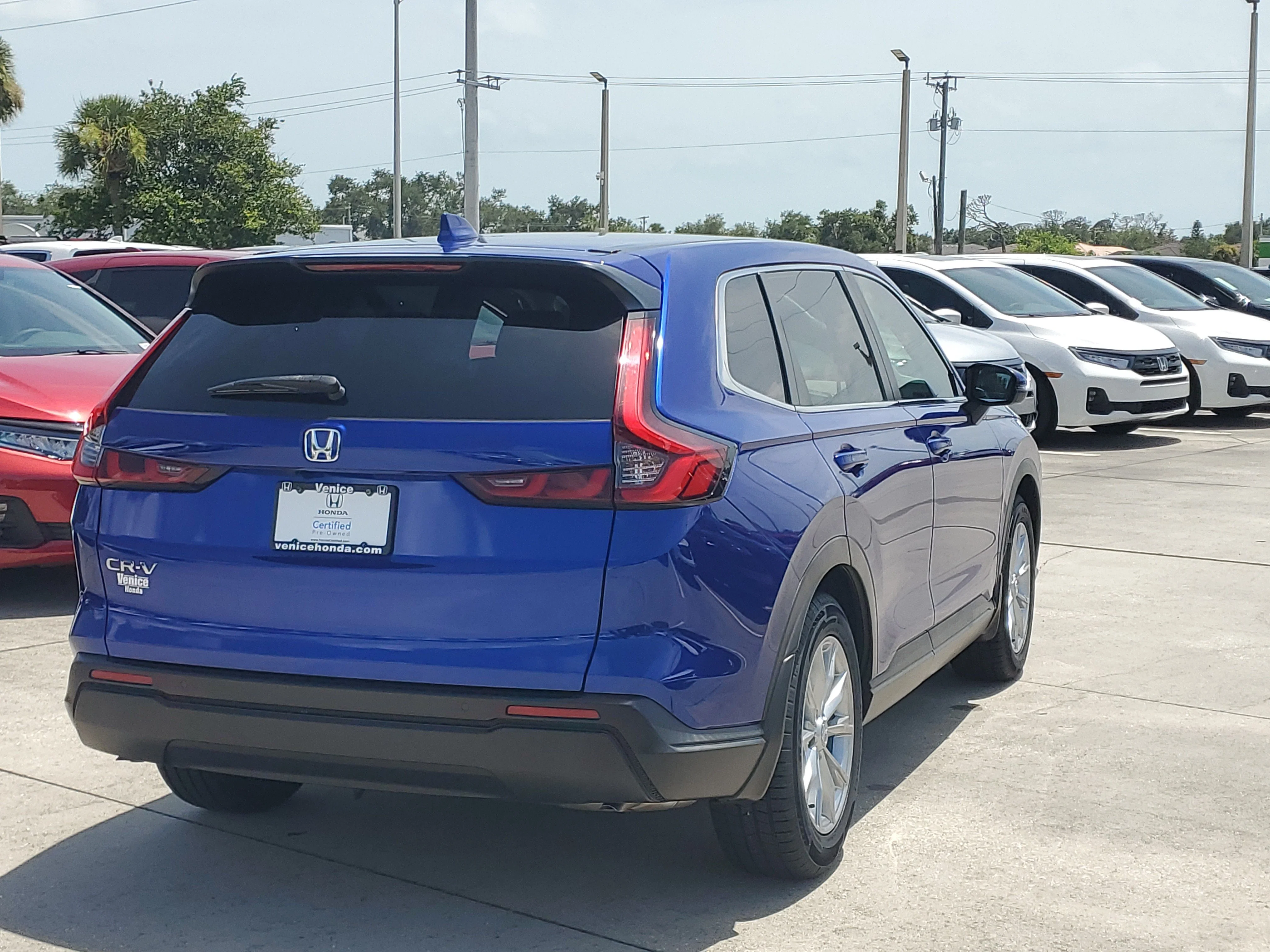 Used 2024 Sparkle Silver Honda EX-L image 5