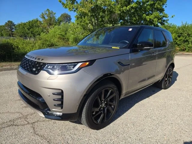2022 Land Rover Discovery S R Dynamic's photo