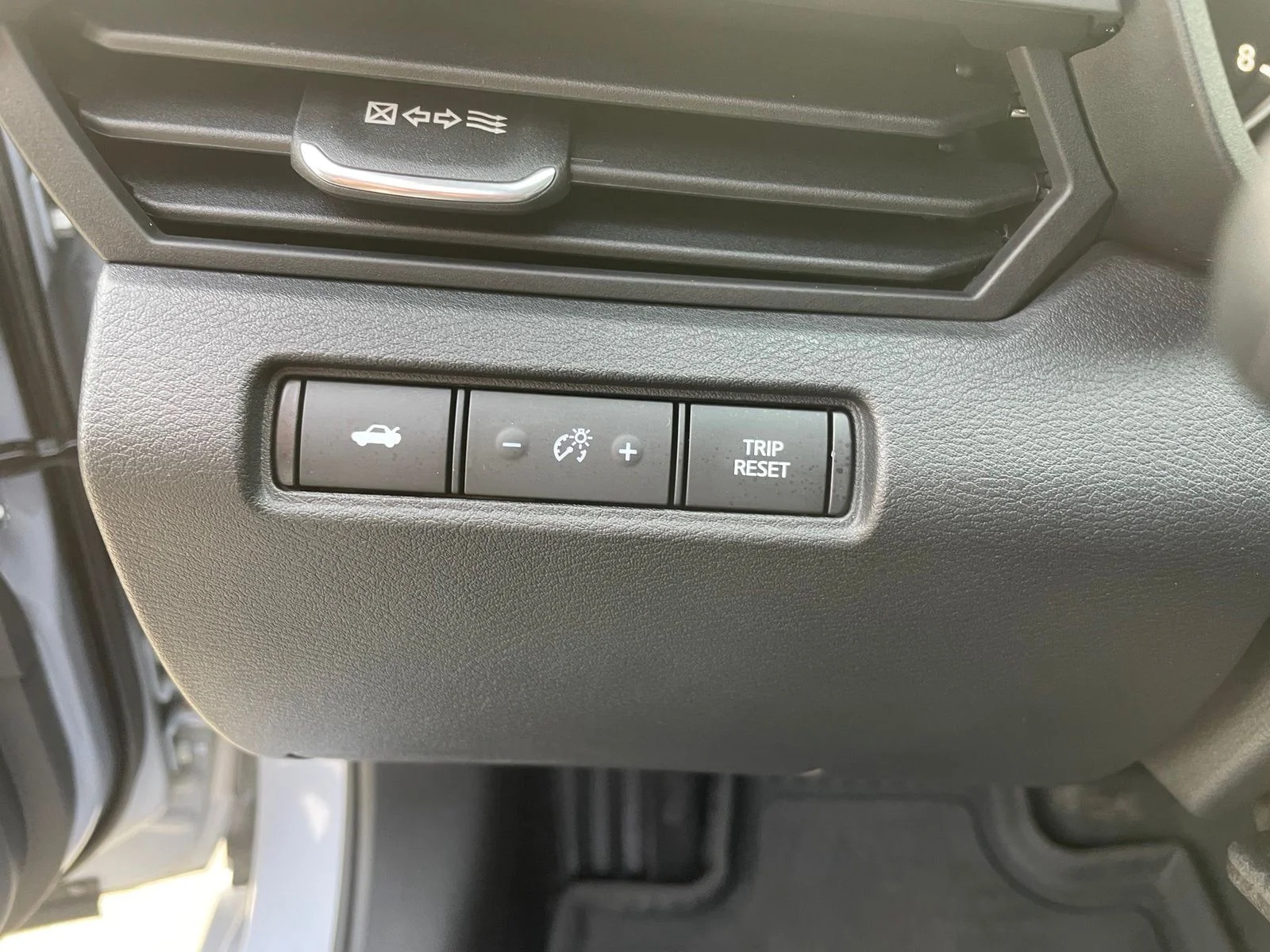 Used 2023 Gray Nissan 2.5 SR image 17