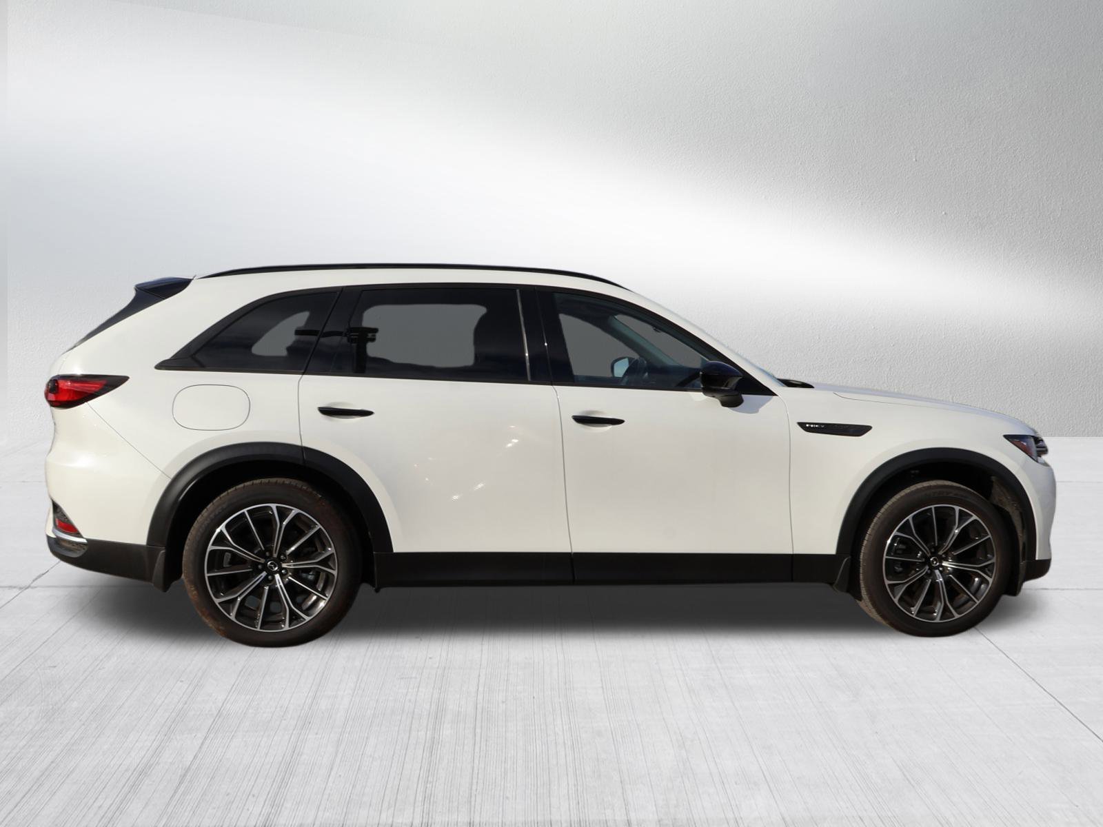 2025 Mazda CX-70 Premium Package - Photo 8