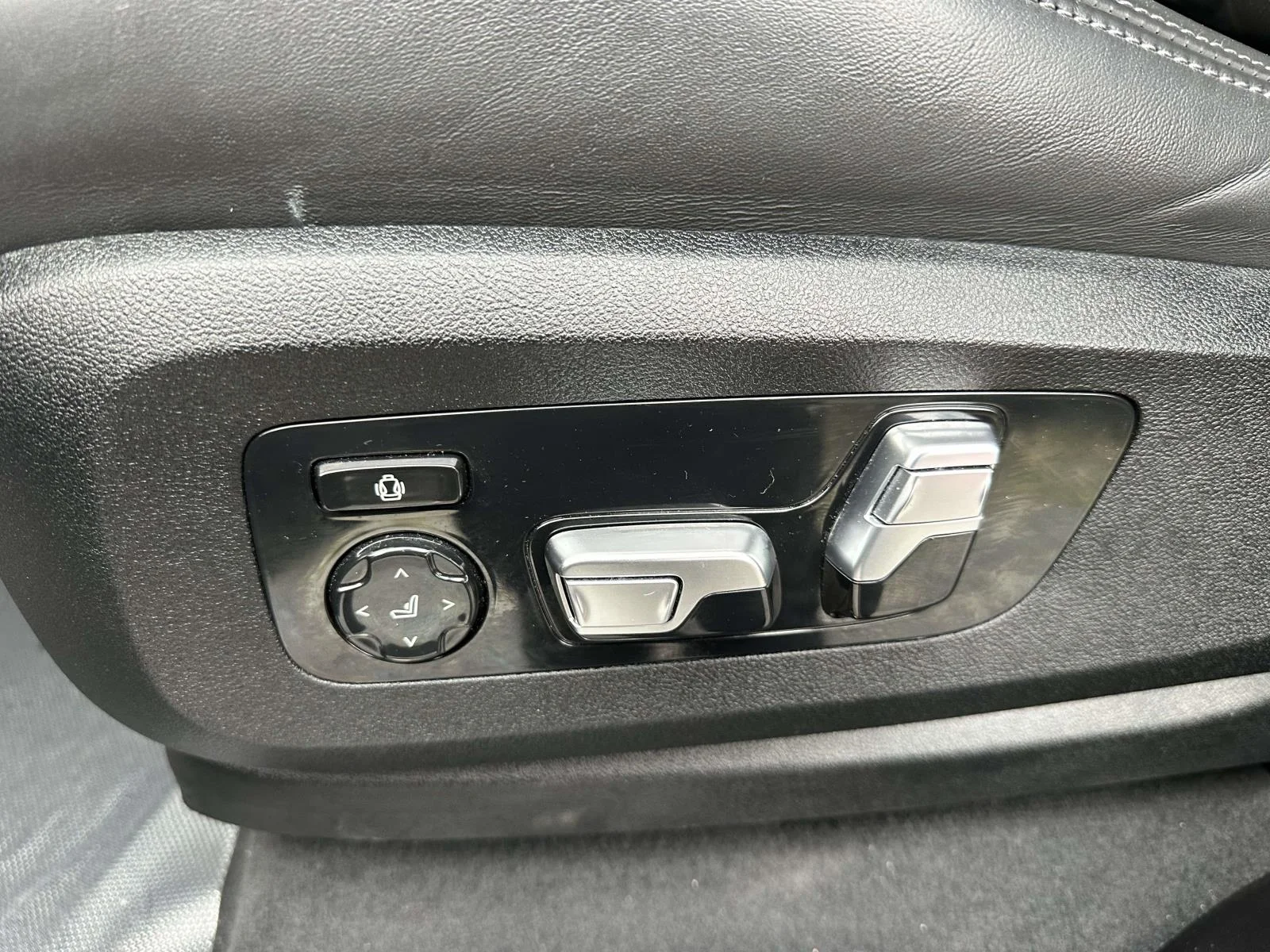 Used 2023 Black BMW Base image 22