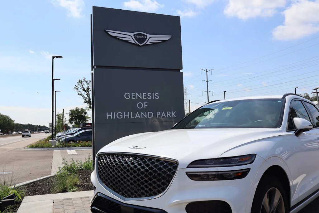 Used 2023 Gray INFINITI PURE image 44