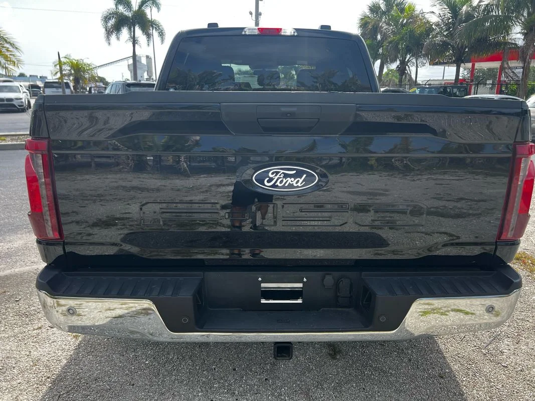 Used 2025  Ford XLT image 7