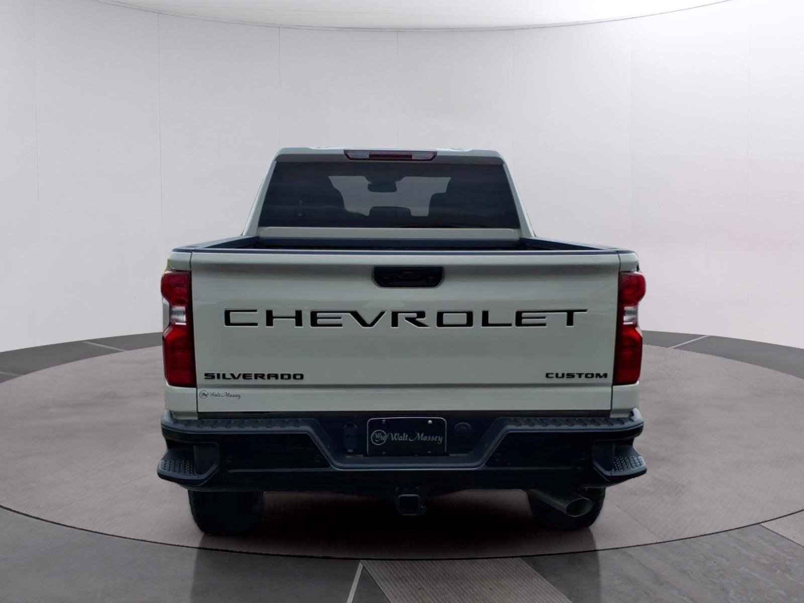 New 2026 White Sands Chevrolet Custom image 4
