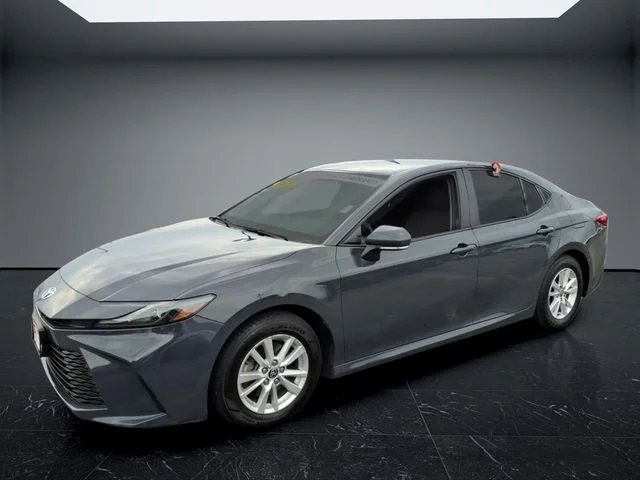 Used 2025  Toyota LE image 8