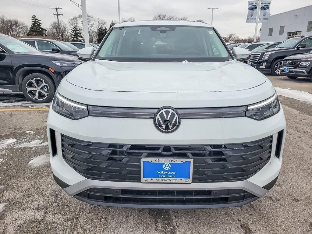 New 2026 Pure White Volkswagen 2.0T SE image 2