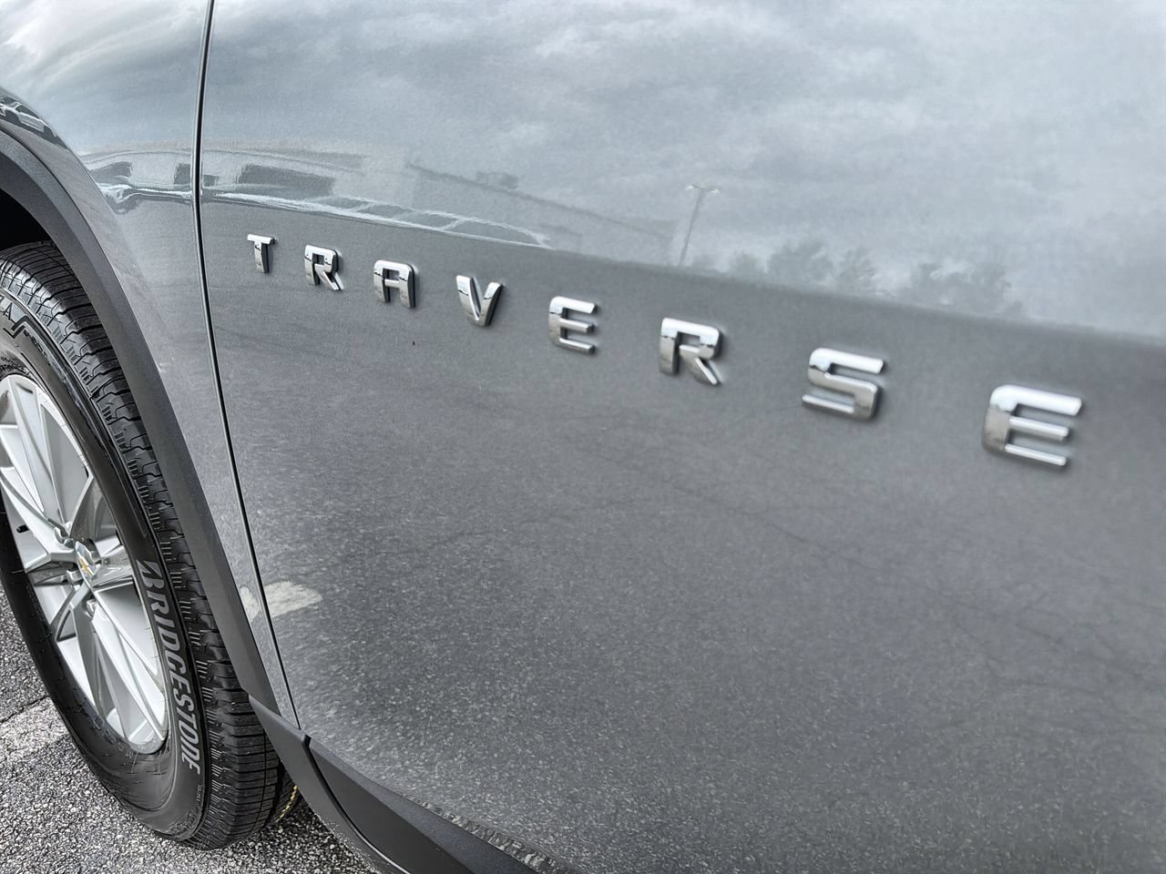 Used 2023 Sterling Gray Metallic Chevrolet LT Cloth image 27