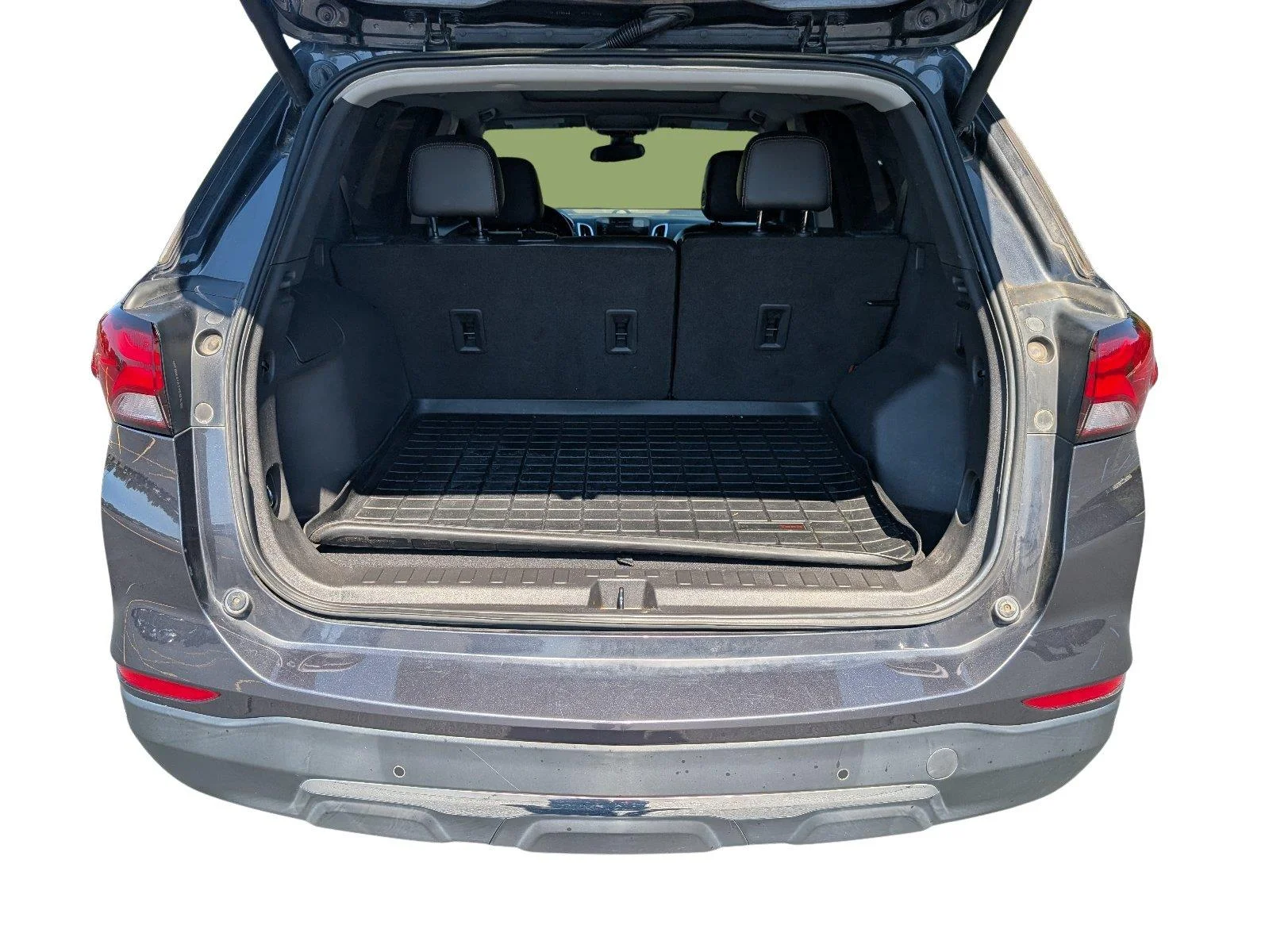 Used 2022 Iron Gray Metallic Chevrolet Premier image 39