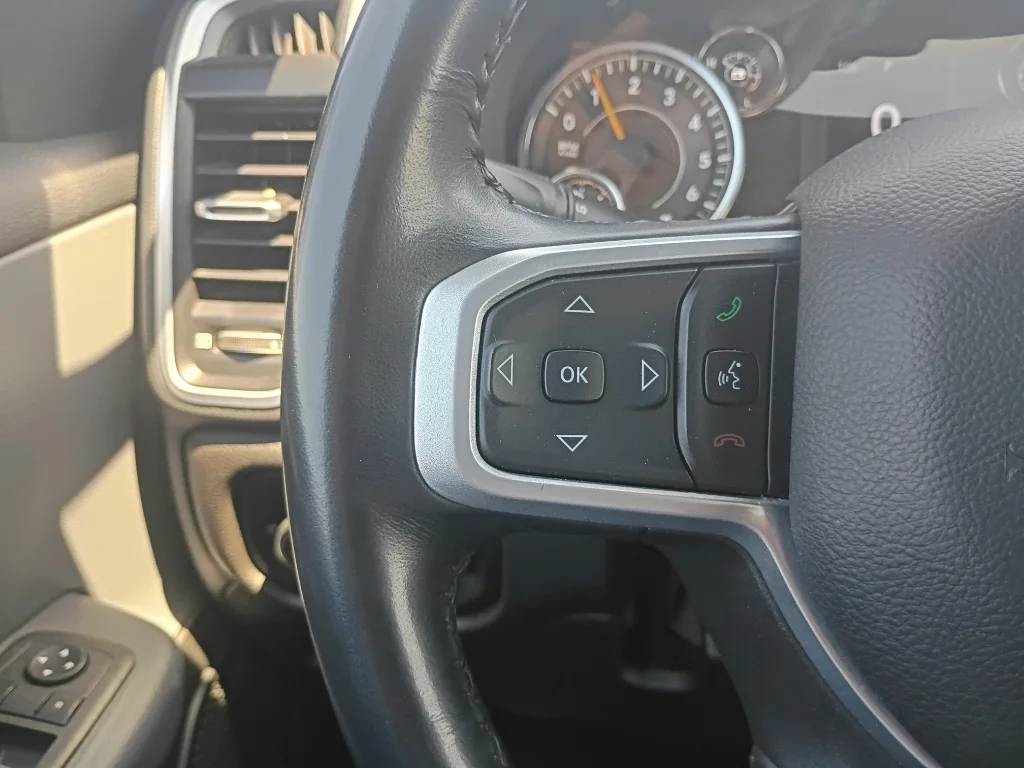 Used 2022 Bright White Clearcoat Ram Big Horn image 33