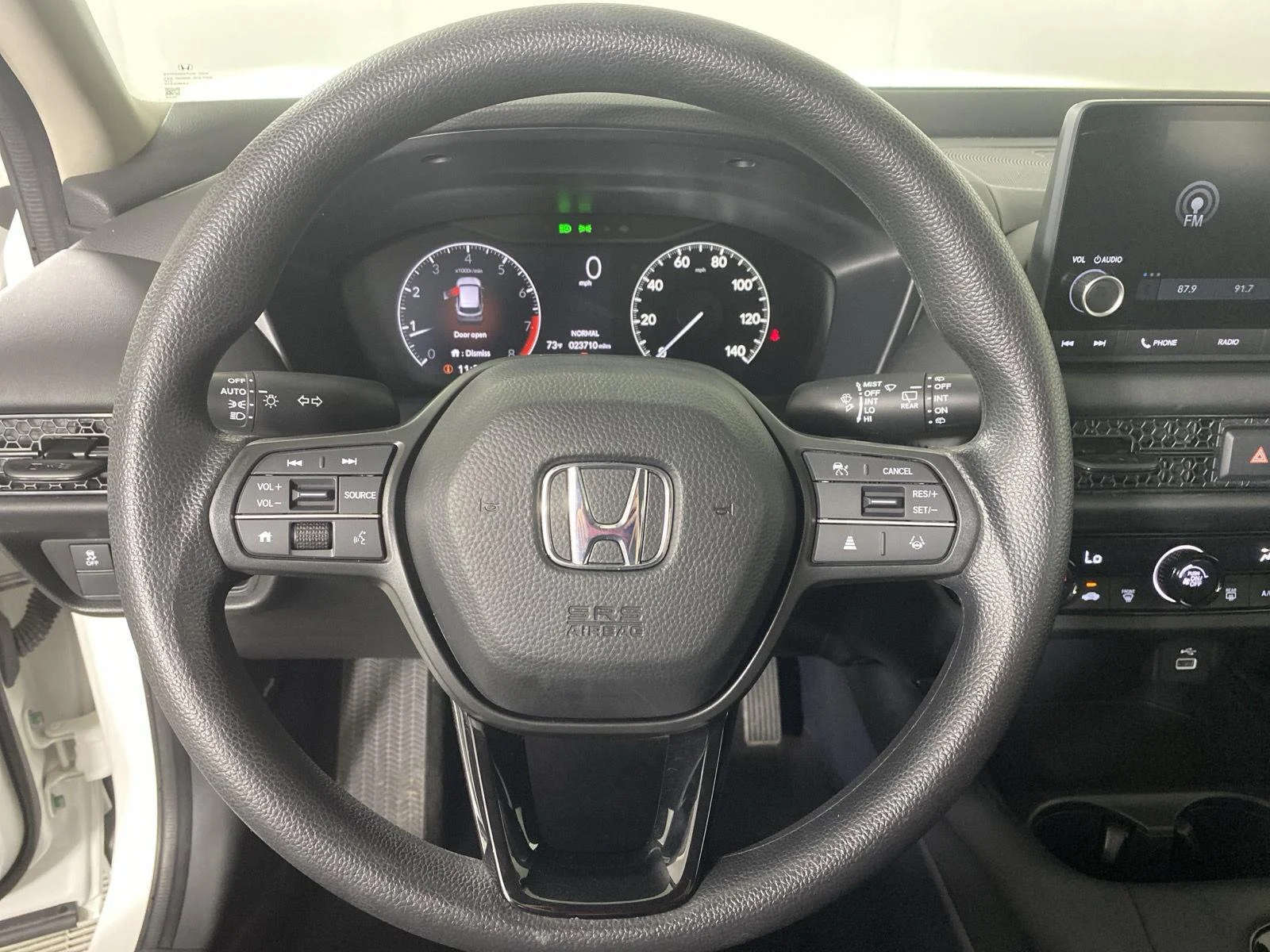 Used 2024 Platinum White Pearl Honda LX image 13
