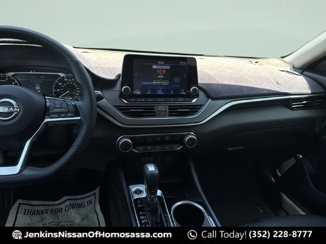 Used 2024 Gray Nissan 2.5 SR image 26