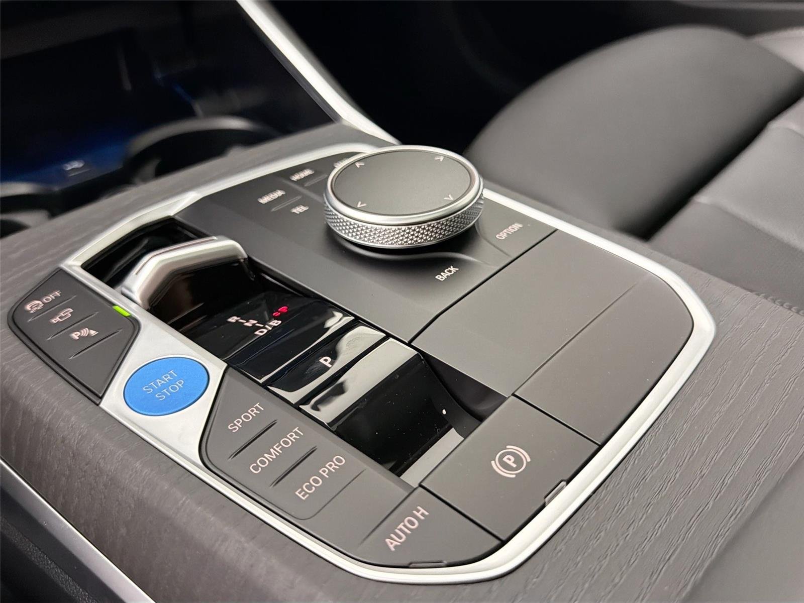 New 2026 Black Sapphire Metallic BMW eDrive40 image 17