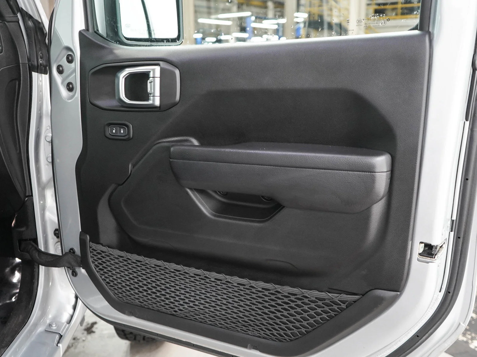 Used 2023 Silver Zynith Clearcoat Jeep Willys image 11