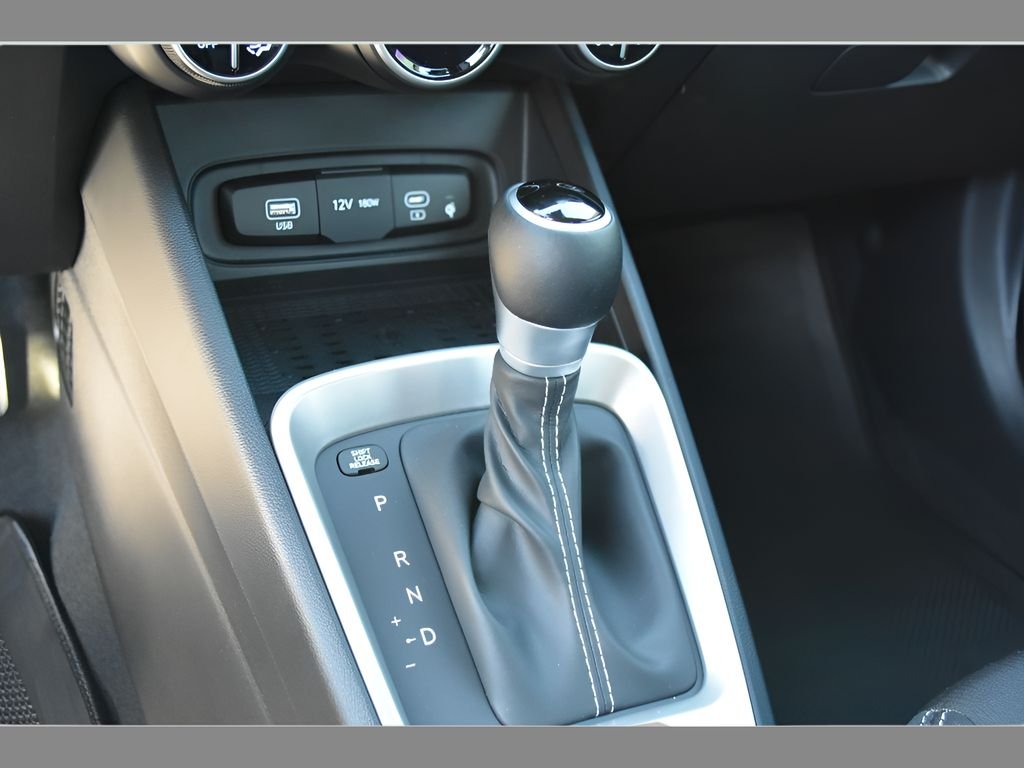 2026 Hyundai Venue SEL - Photo 22