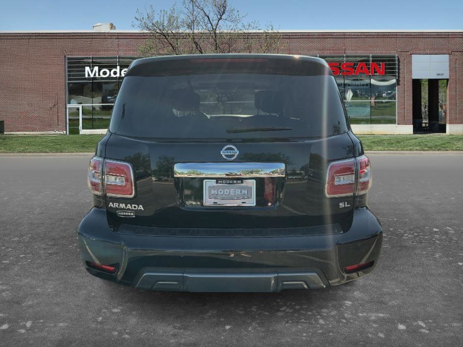 Used 2019 Super Black Nissan SL image 3