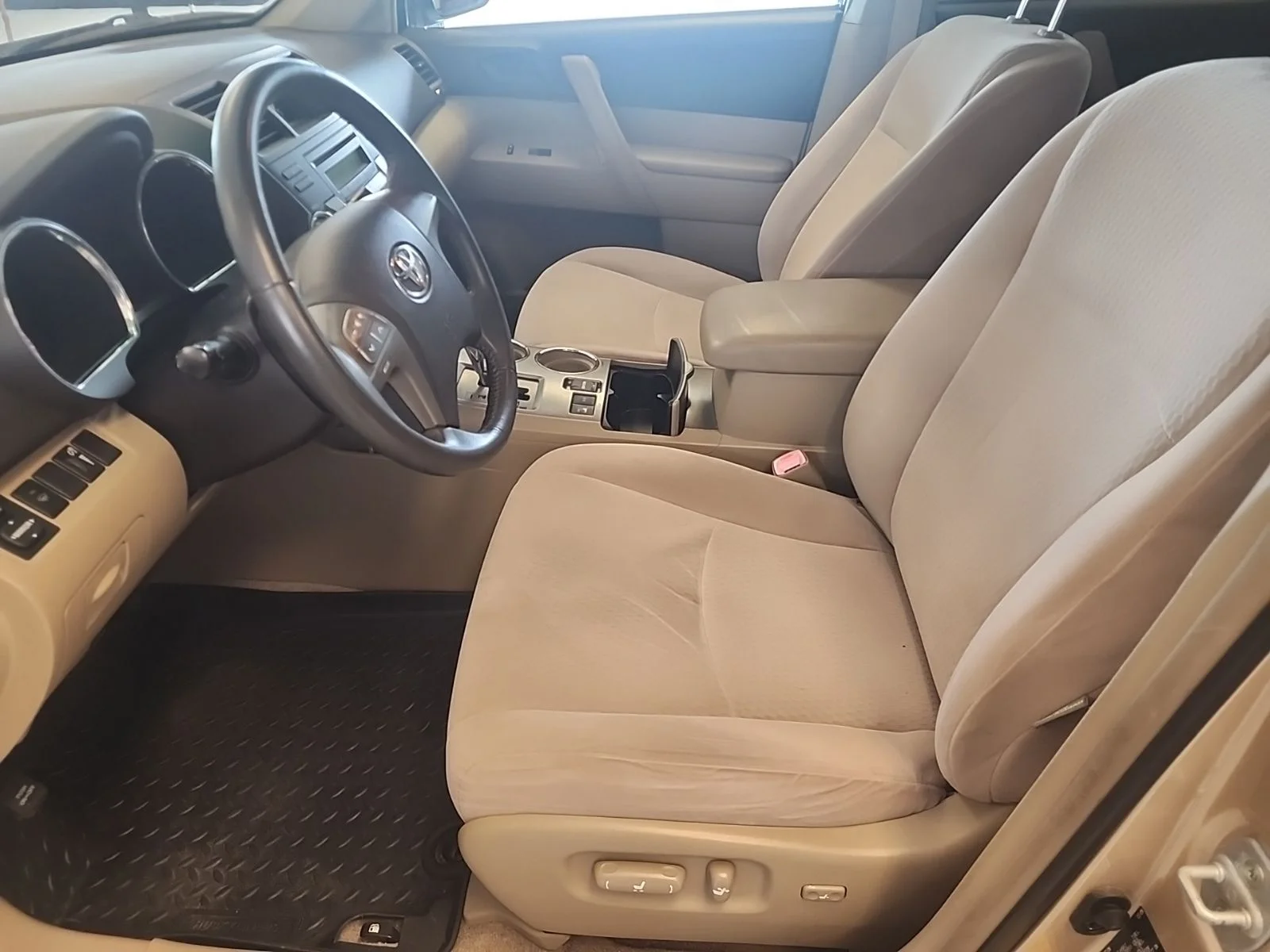 Used 2009  Toyota Base image 8