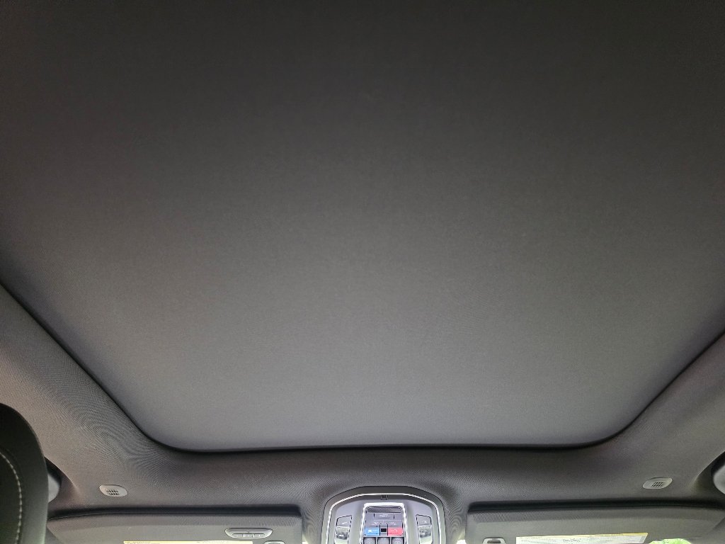 Used 2026 Diamond Black Crystal Pearl Coat Jeep Limited image 18