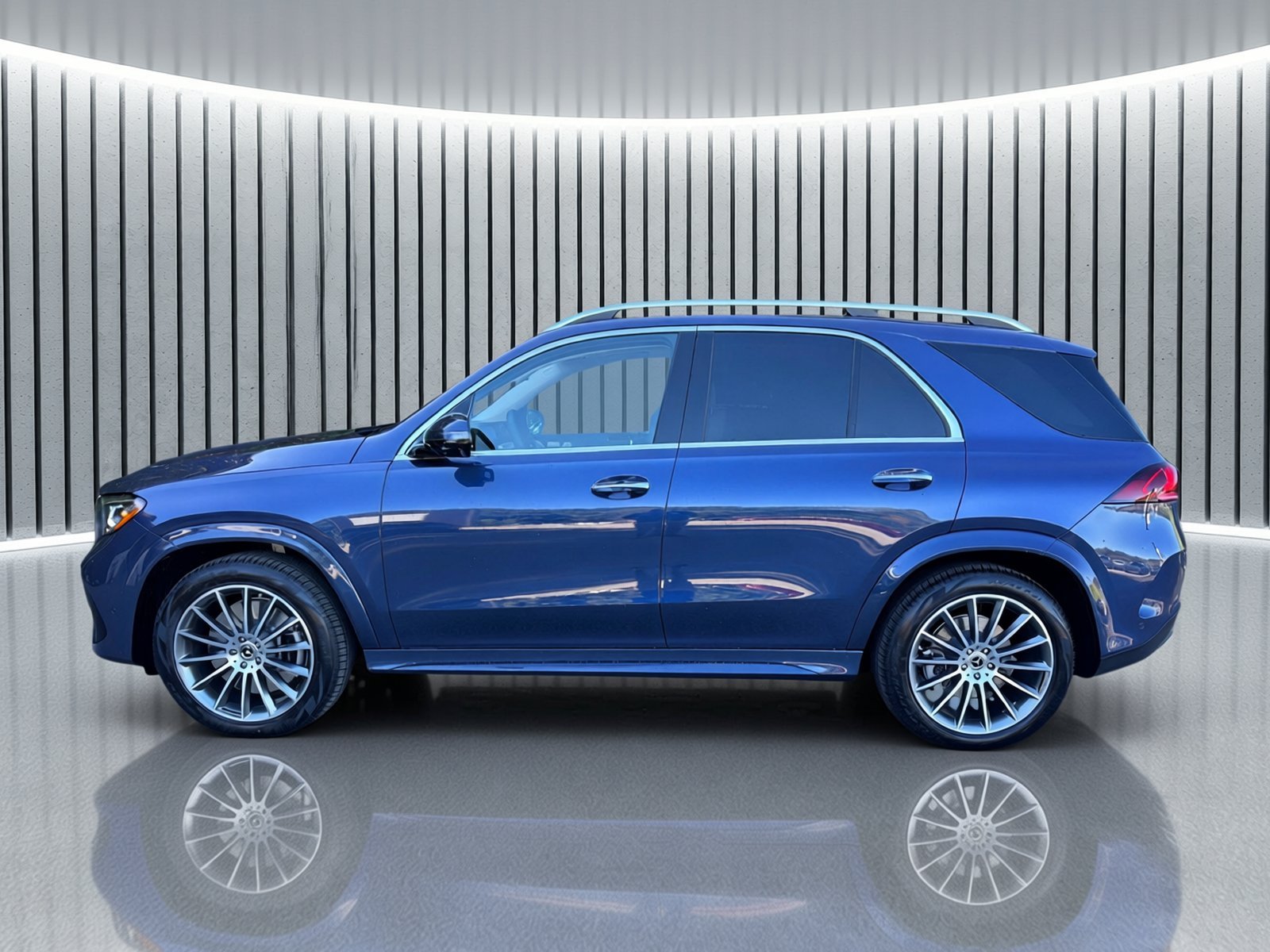 New 2027 Twilight Blue Metallic Mercedes-Benz GLE 450 image 2