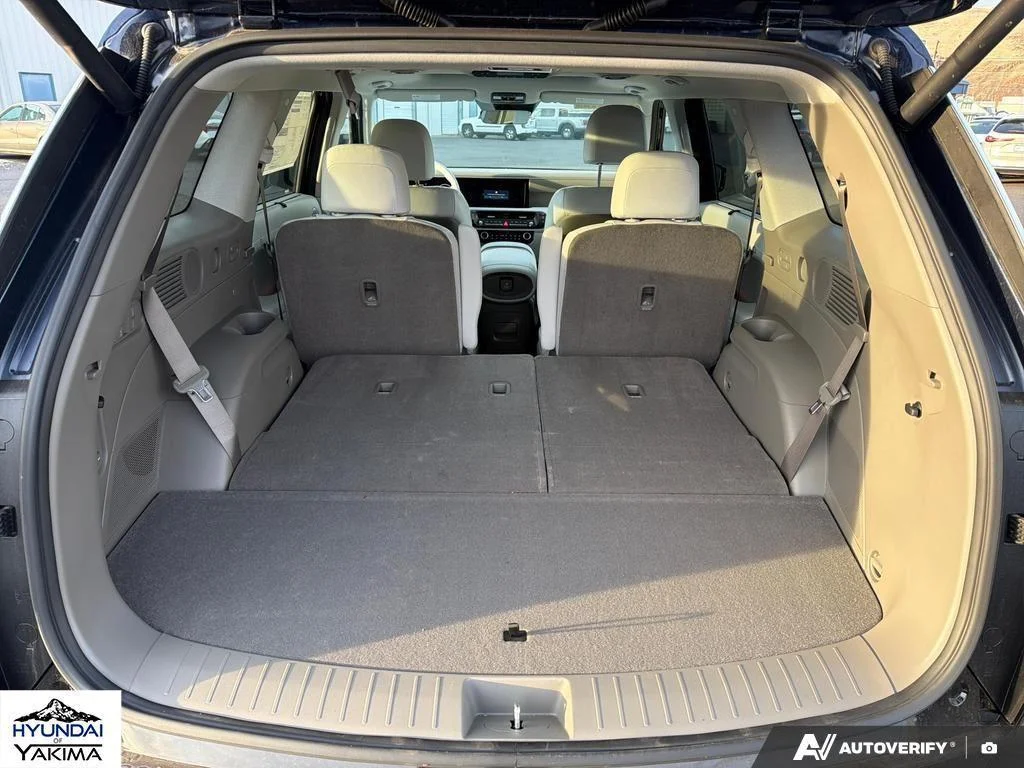 2026 Hyundai Palisade Limited - Photo 13