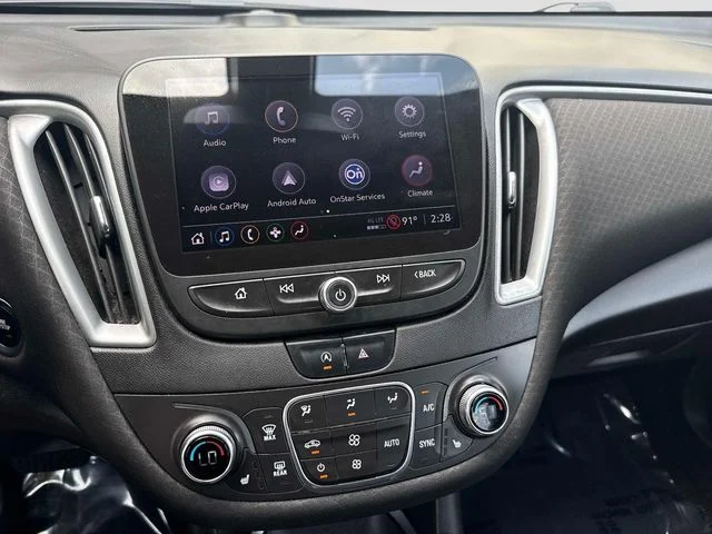 Used 2022 Silver Chevrolet LT image 16