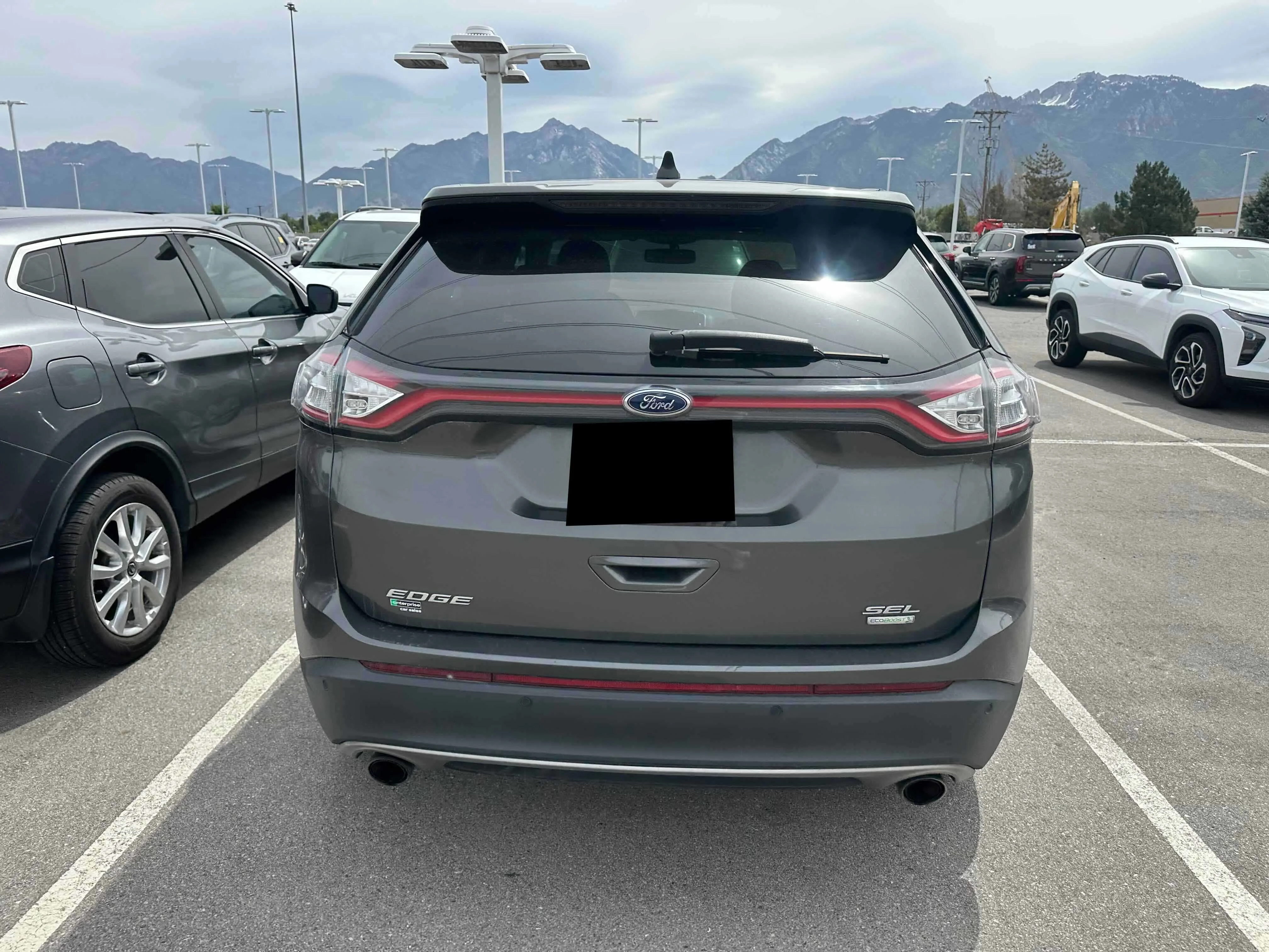 Used 2017 Magnetic Ford SEL image 4
