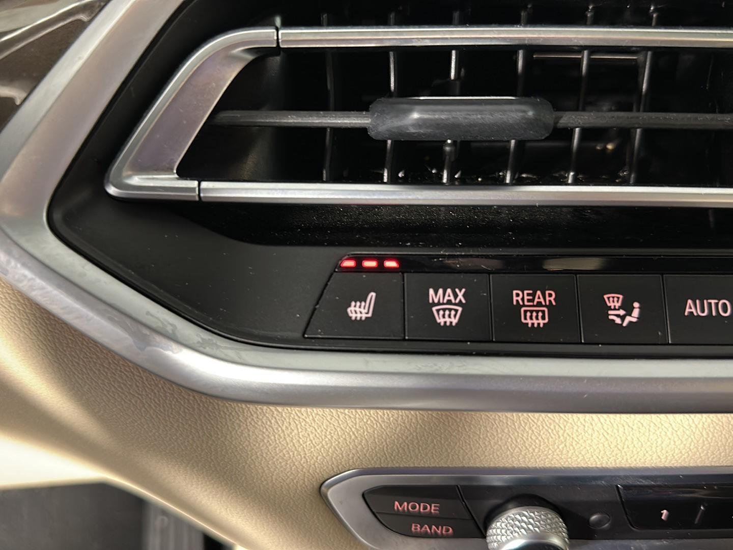 Used 2022 Phytonic Blue Metallic BMW xDrive40i image 19