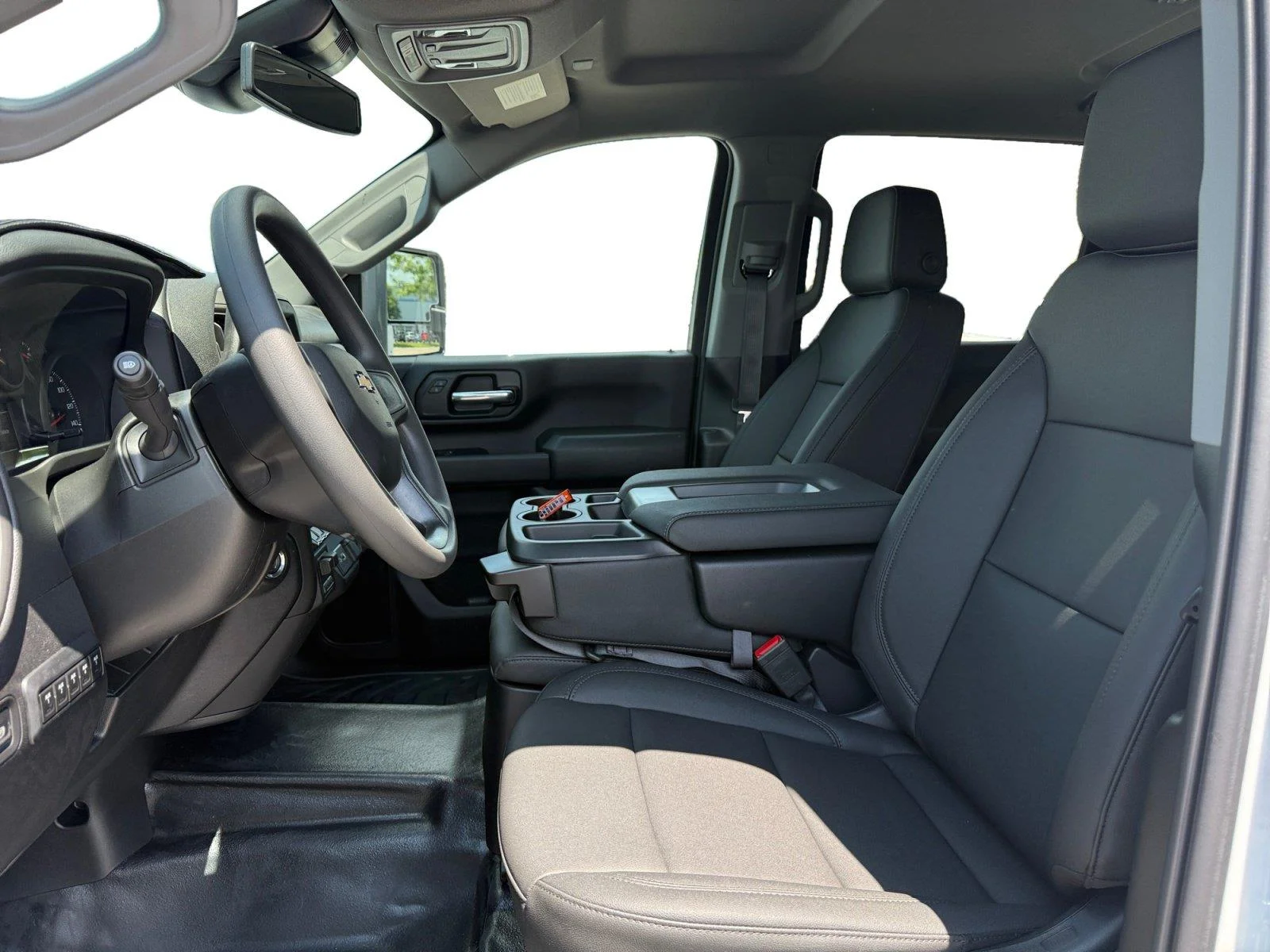 New 2026 Summit White Chevrolet Work Truck image 10