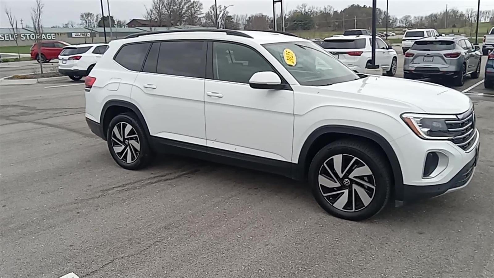 Used 2025 Volkswagen Atlas SE w/Tech with VIN 1V2HR2CA8SC510833 for sale in Kansas City