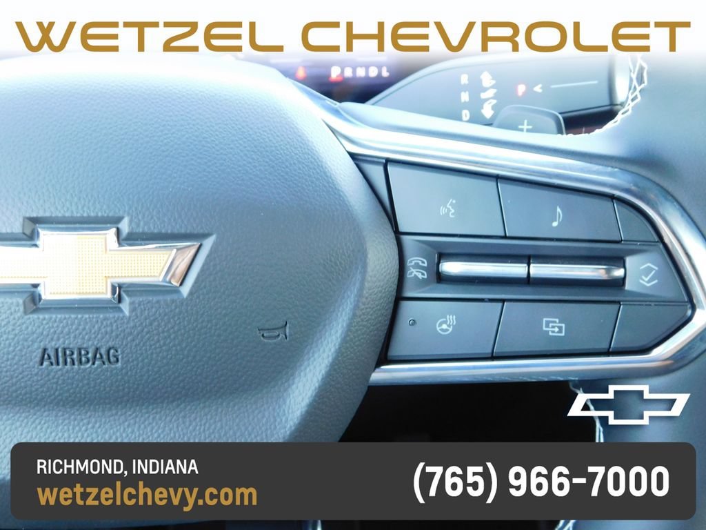 New 2027 Mosaic Black Metallic Chevrolet LT image 37