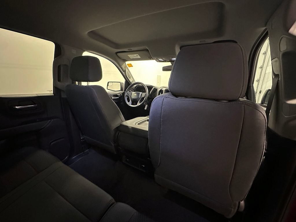 Used 2019 CAJUN RED TINTCOAT Chevrolet Custom image 22