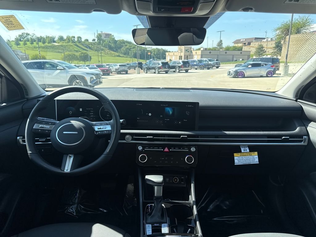 New 2026 White Hyundai SEL Premium image 12