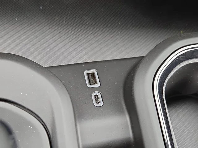 2026 GMC Sierra 1500 AT4 - Photo 10