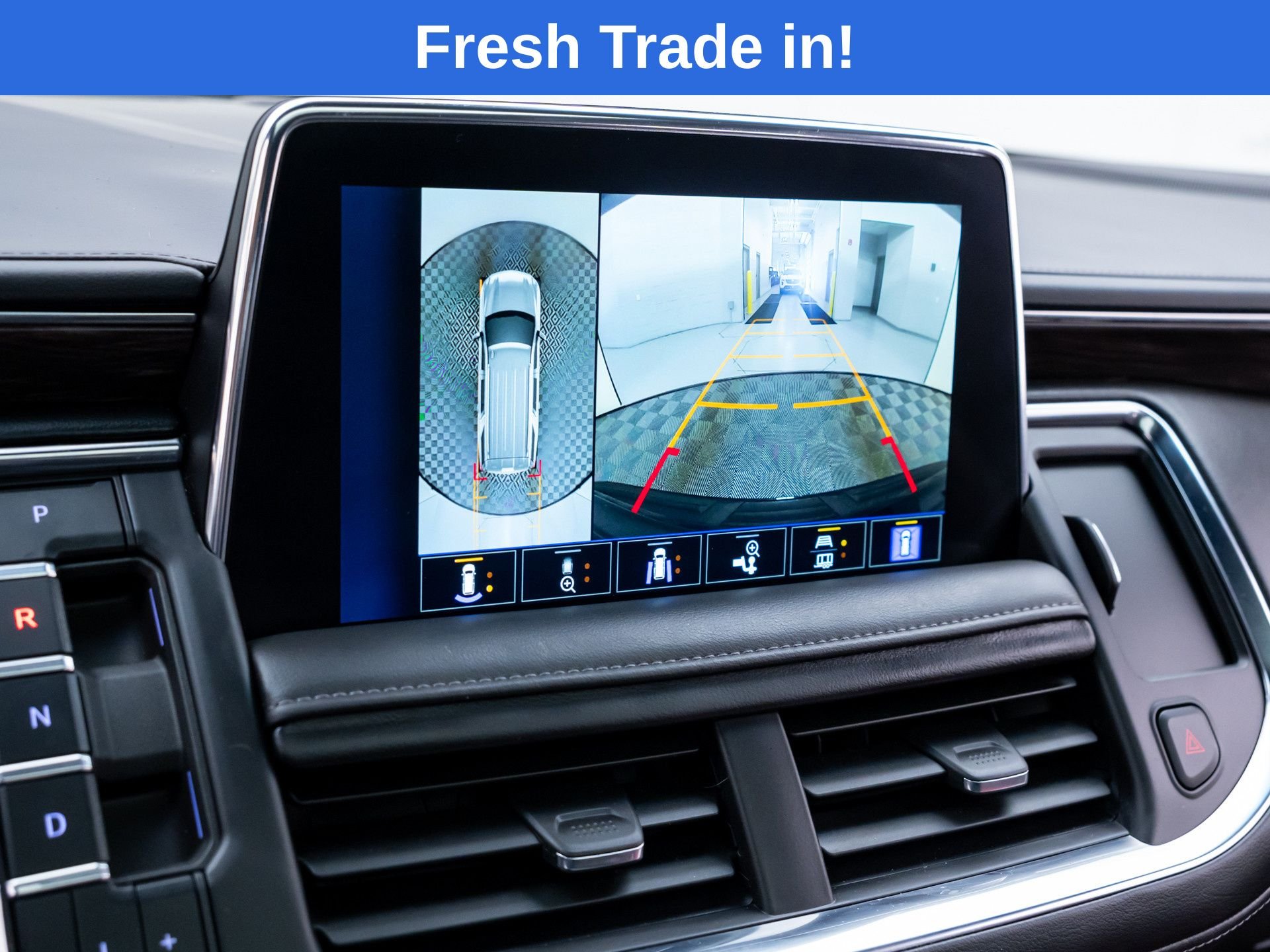 Used 2024 Gray Chevrolet Z71 image 25
