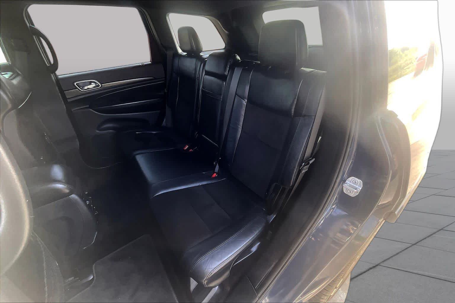 Used 2018 Rhino Clear Coat Jeep Altitude image 20