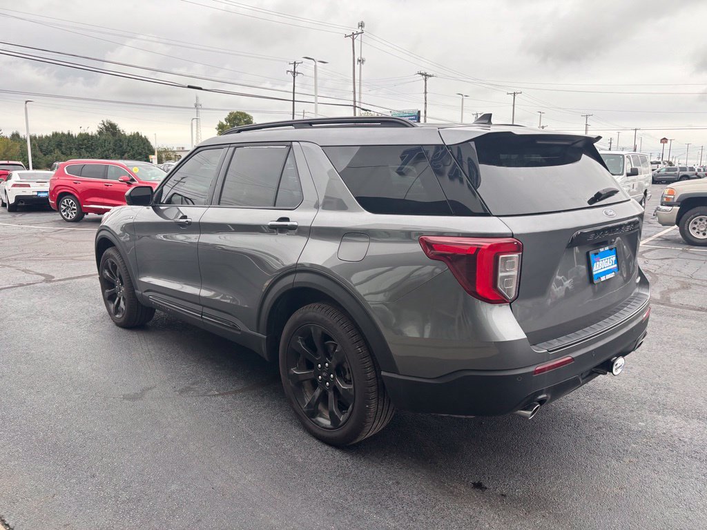 Used 2024 Gray Metallic Ford ST-Line image 7