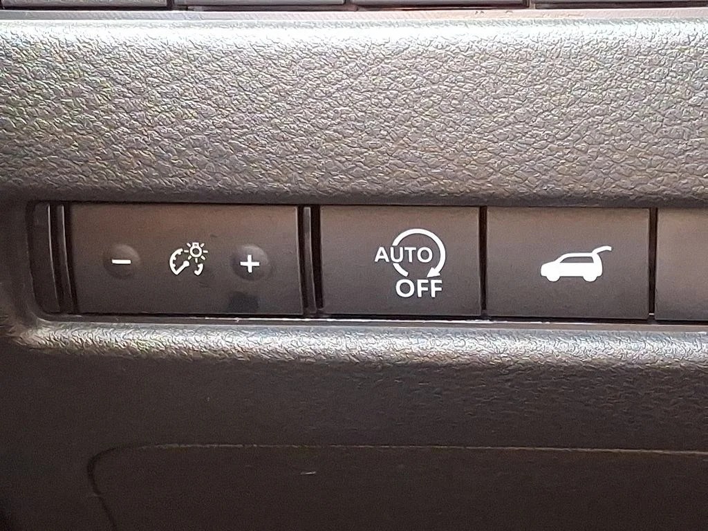 2026 Nissan Rogue SV - Photo 17