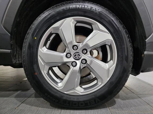 Used 2021 Gray Toyota Limited image 26