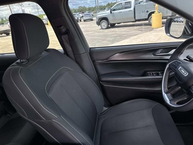 Used 2024 Gray Jeep Laredo image 22