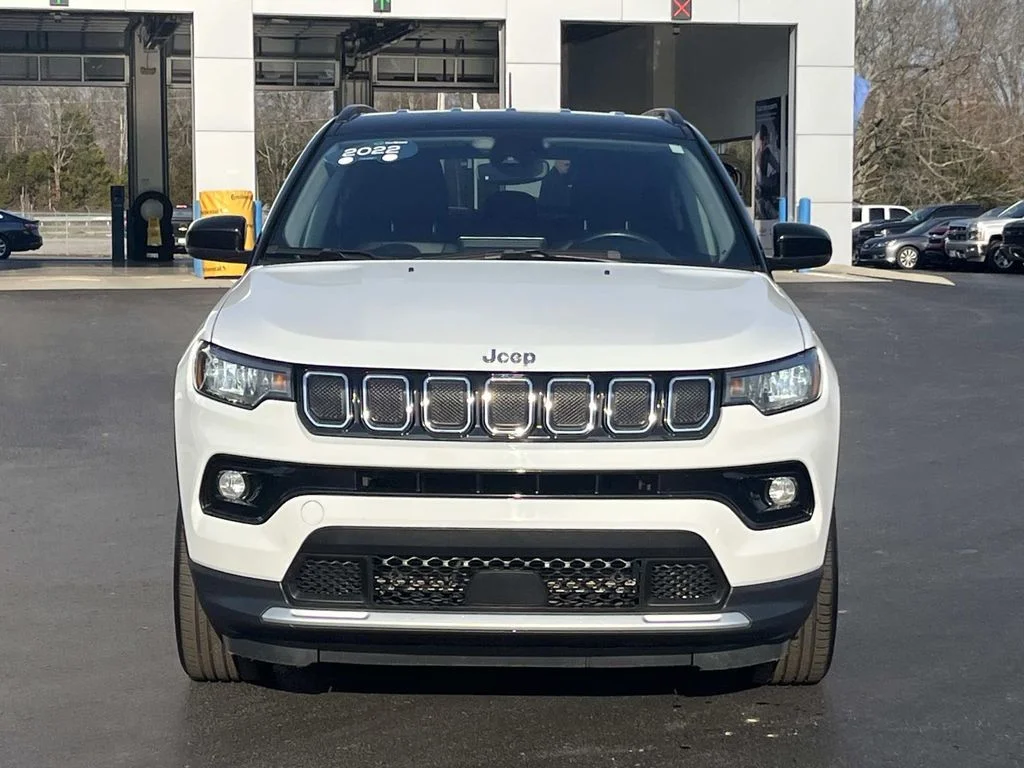 Used 2022 White Jeep Limited image 2